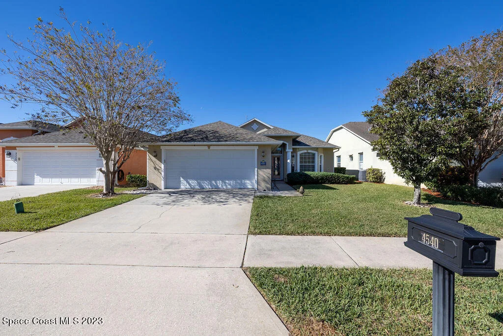 Photo of 4540 Portage Trail