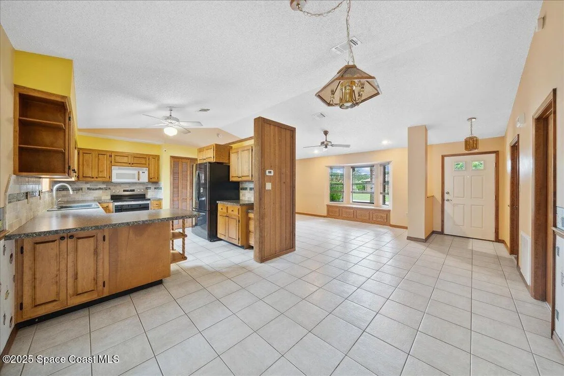 Photo of 1647 Elmhurst Circle SE