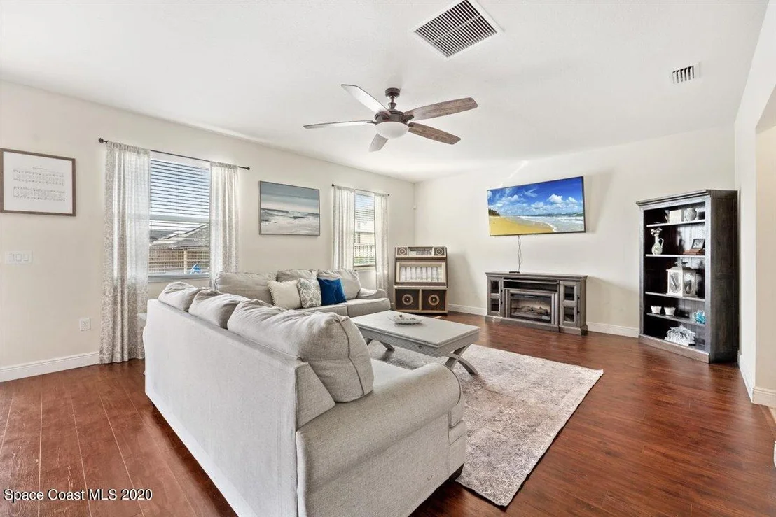 Photo of 3220 Constellation Drive