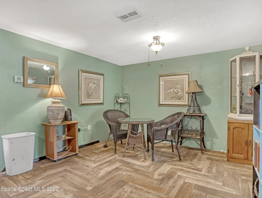 Photo of 2890 Township Road