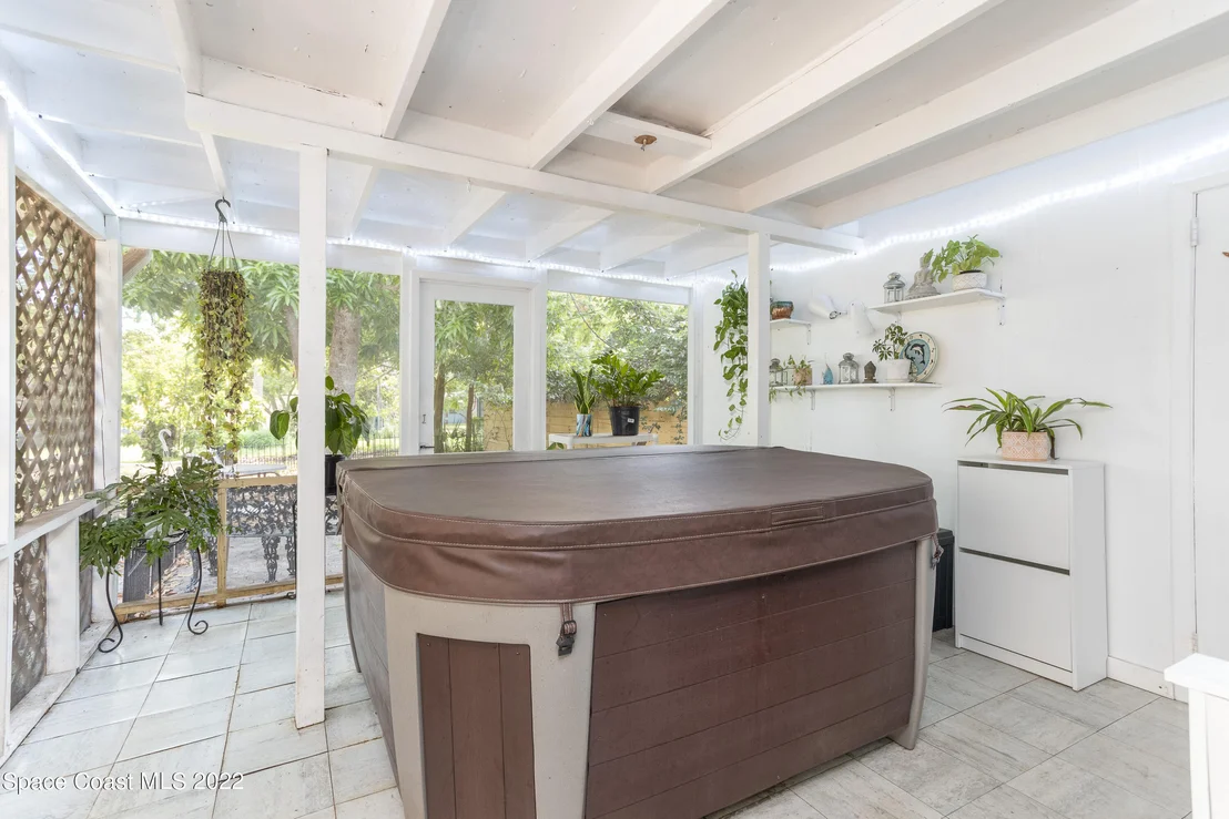 Photo of 115 Valencia Road