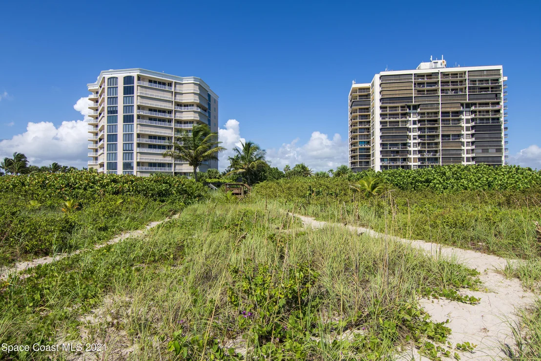 Photo of Unit PHA2 at 3100 N Highway A1a