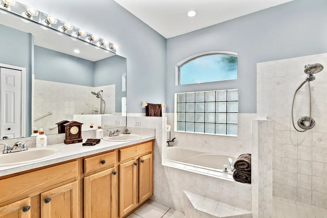 Photo of 491 Shell Cove Drive