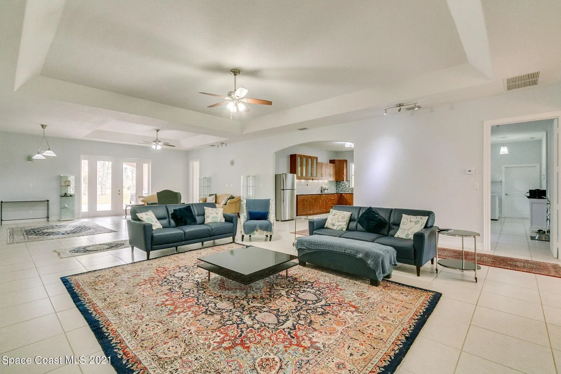 Photo of 925 Valkaria Road