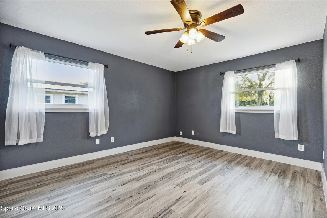 Photo of 10 Spring Way