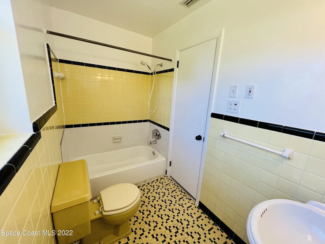 Photo of 1207 Duke Way