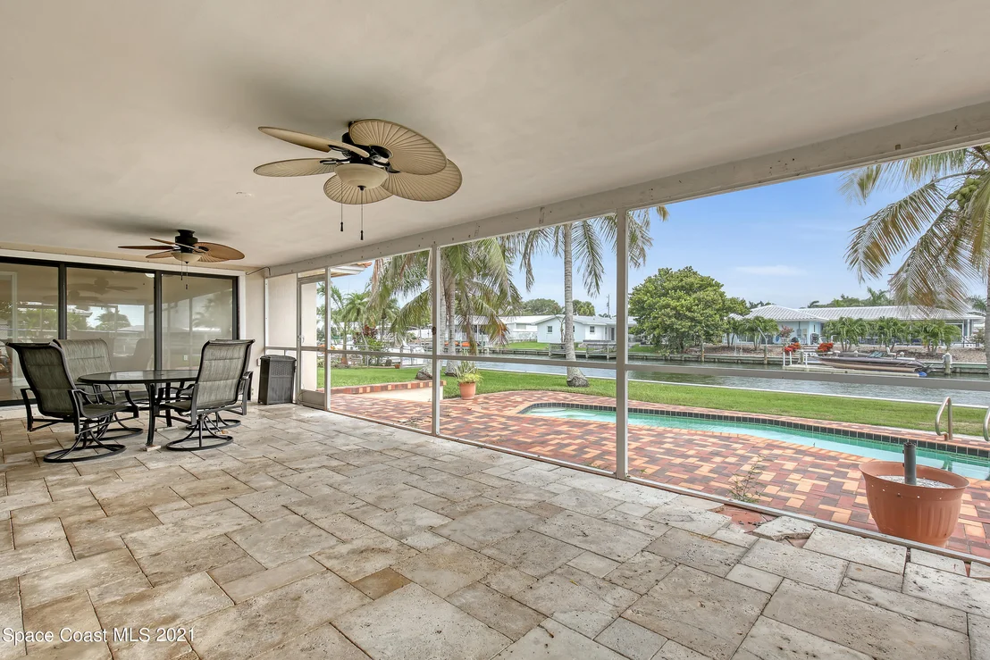 Photo of 375 Dorset Drive