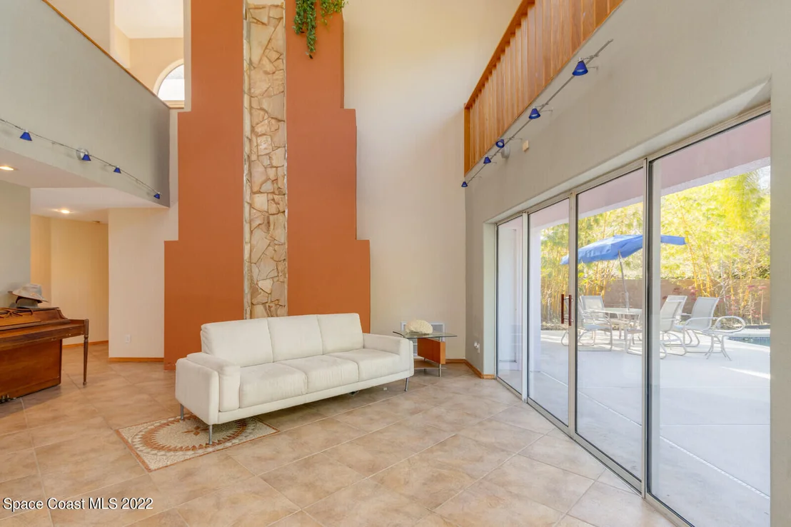 Photo of 536 Sunset Boulevard