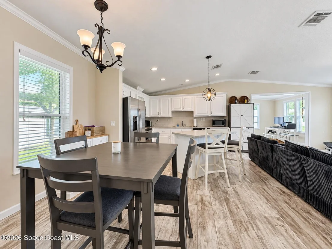 Photo of 923 Vireo Drive