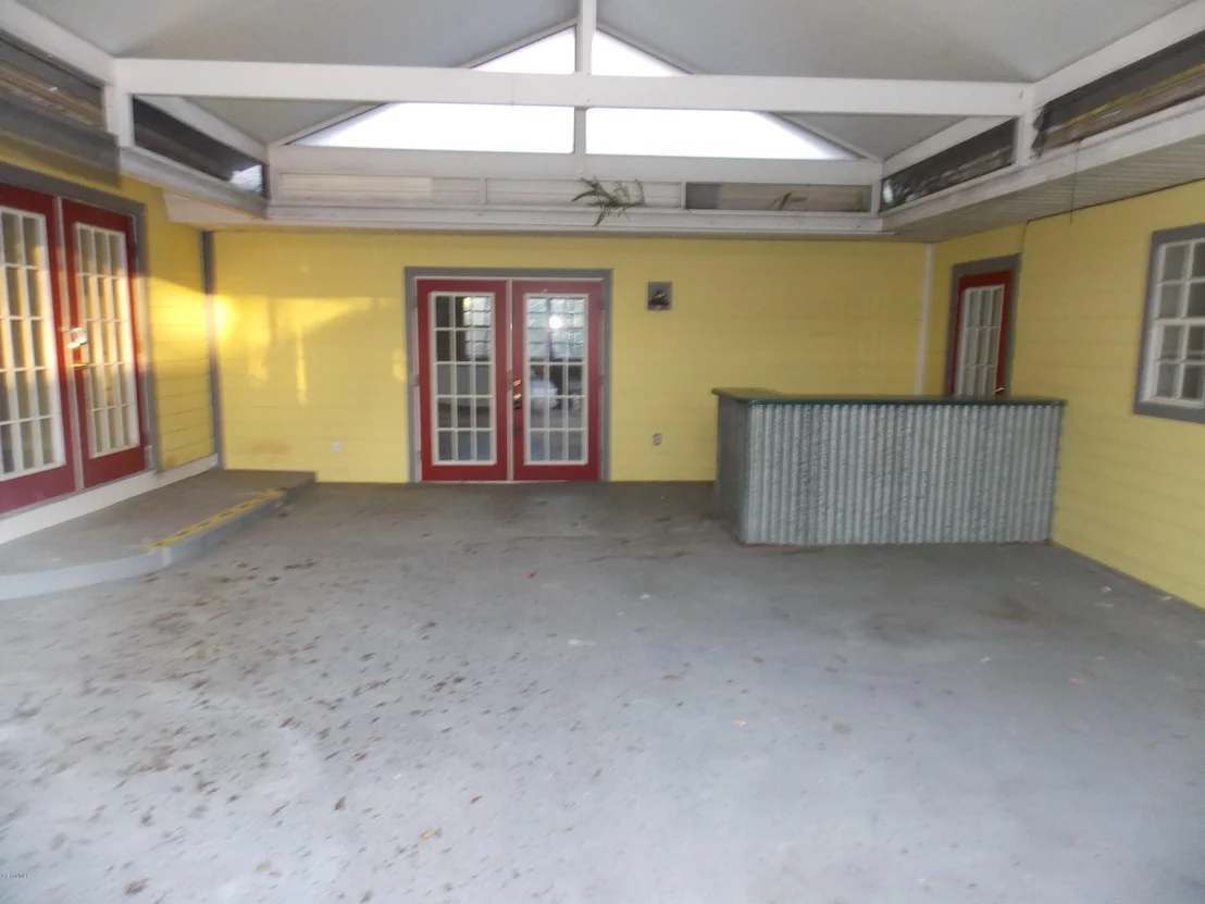 Photo of 1702 Trimble Road