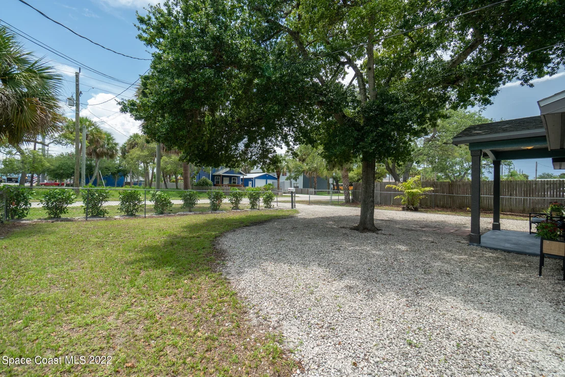 Photo of 1707 Avocado Avenue