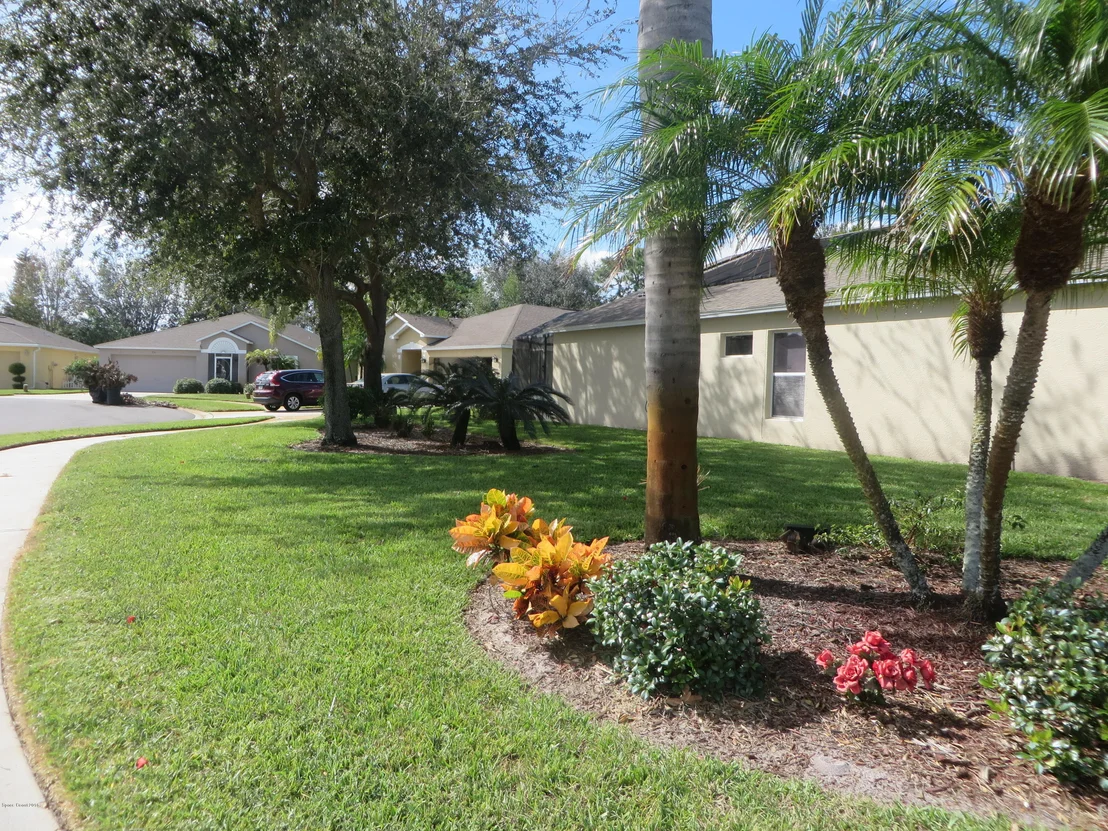 Photo of 970 Villa Drive