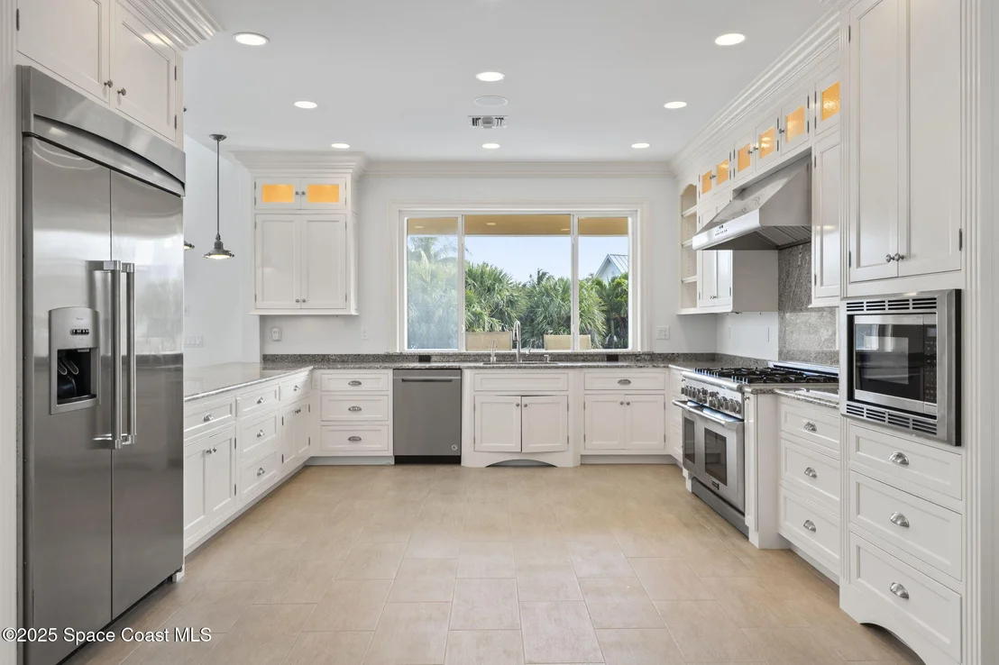 Photo of 2275 Genesea Lane