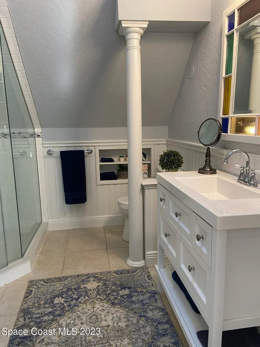 Photo of 261 Arrowhead Lane