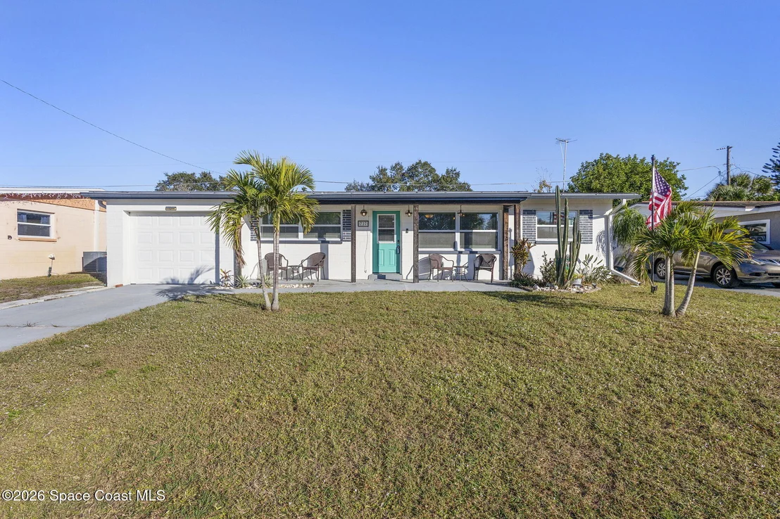 Photo of 727 Clarke Avenue