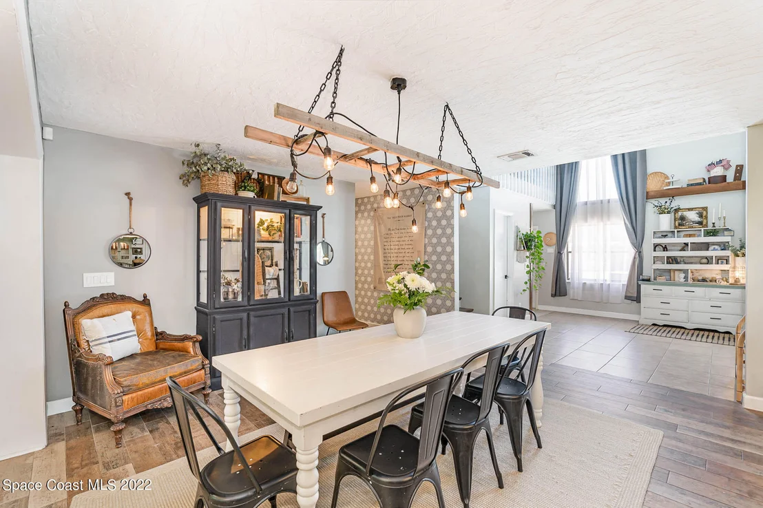 Photo of 142 11th (Eleventh) Avenue