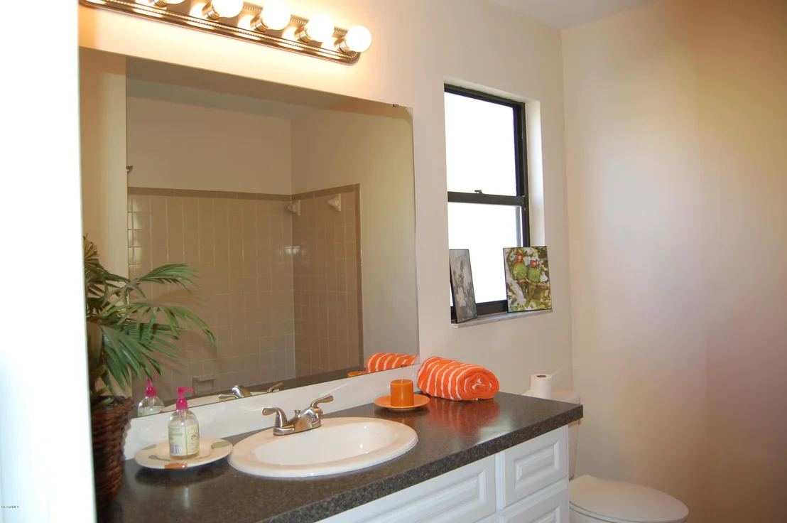 Photo of 6411 Cable Avenue