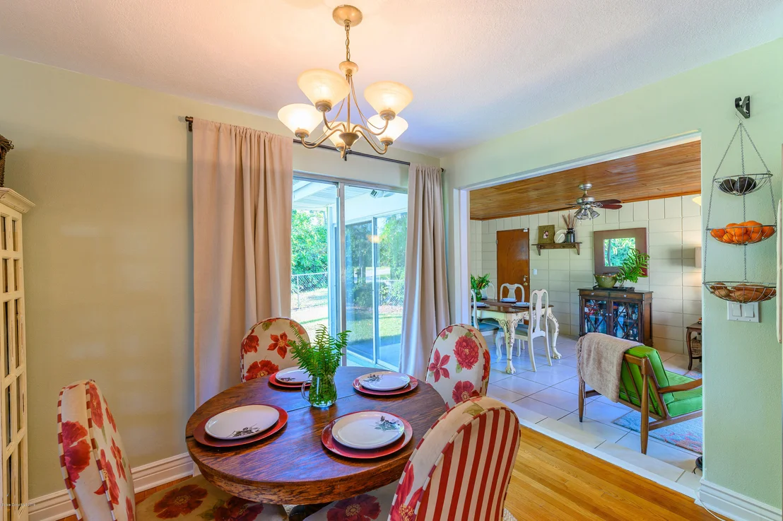 Photo of 1411 Ridge Road NE