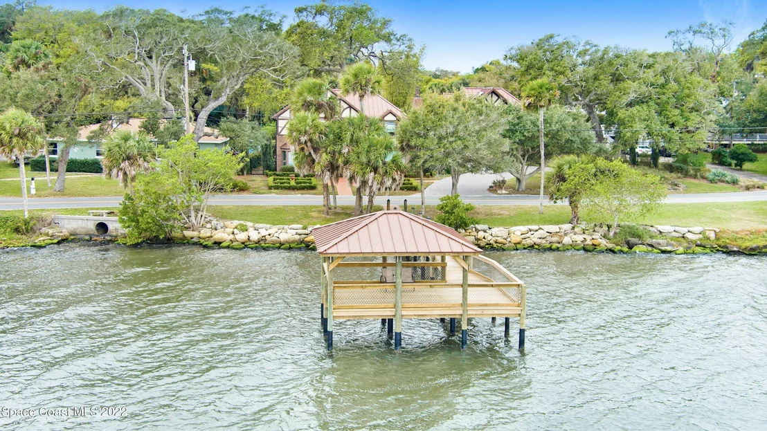 Photo of 1335 Rockledge Drive
