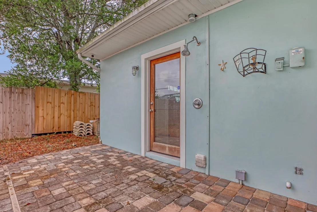 Photo of 1048 Azalea Lane