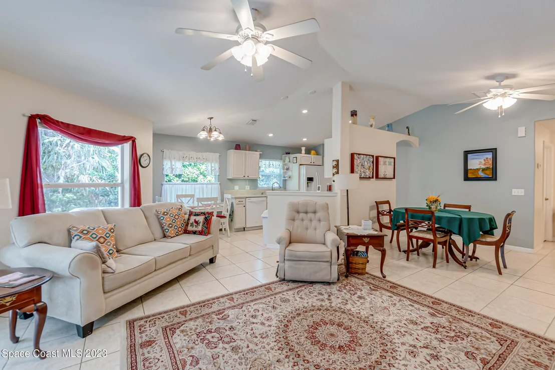 Photo of 615 Sedgewood Circle