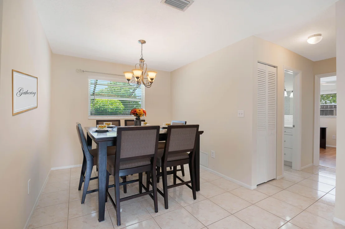 Photo of 2483 Colony Drive