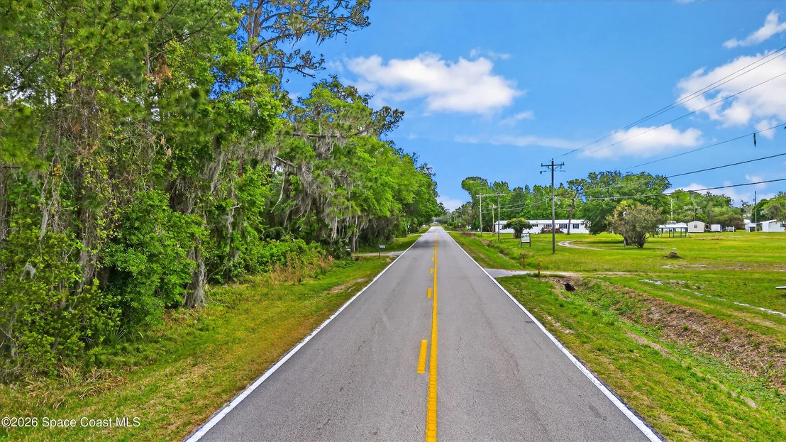 Photo of 1239,41,43 County Road 309