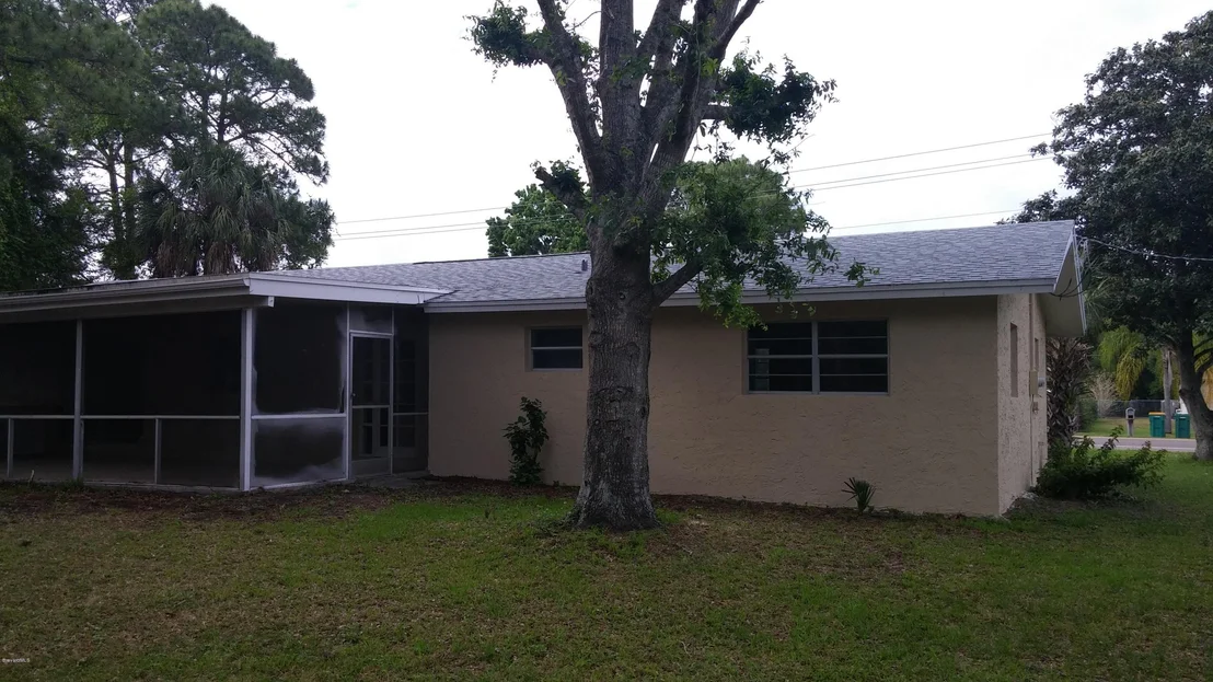 Photo of 7545 Sheridan Road
