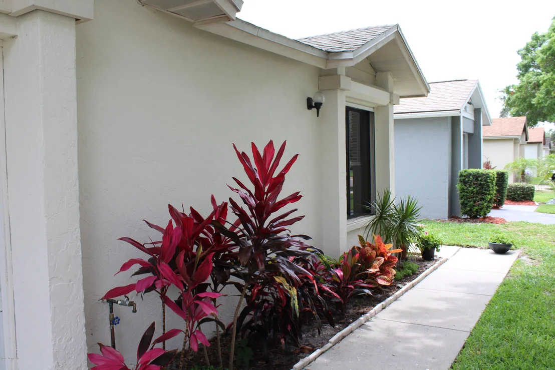 Photo of 370 Myrtlewood Road