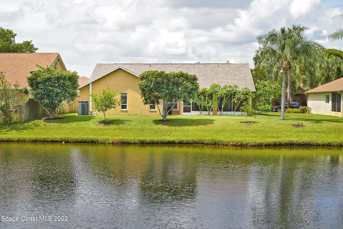 Photo of 1005 Pelican Lane