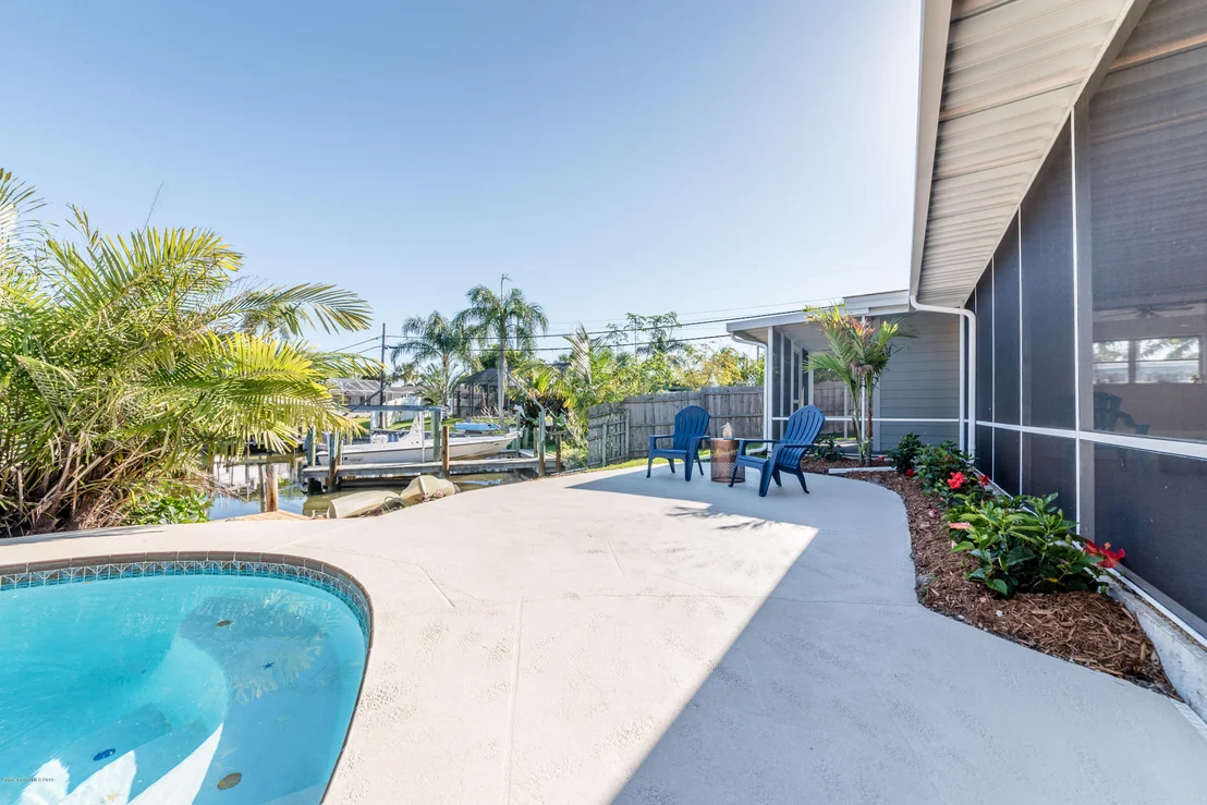 Photo of 405 Cardinal Drive