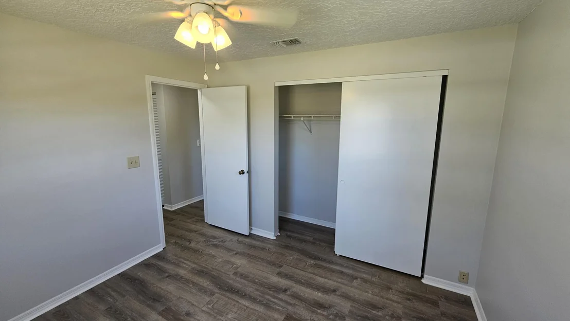 Photo of 628 Walnut Drive