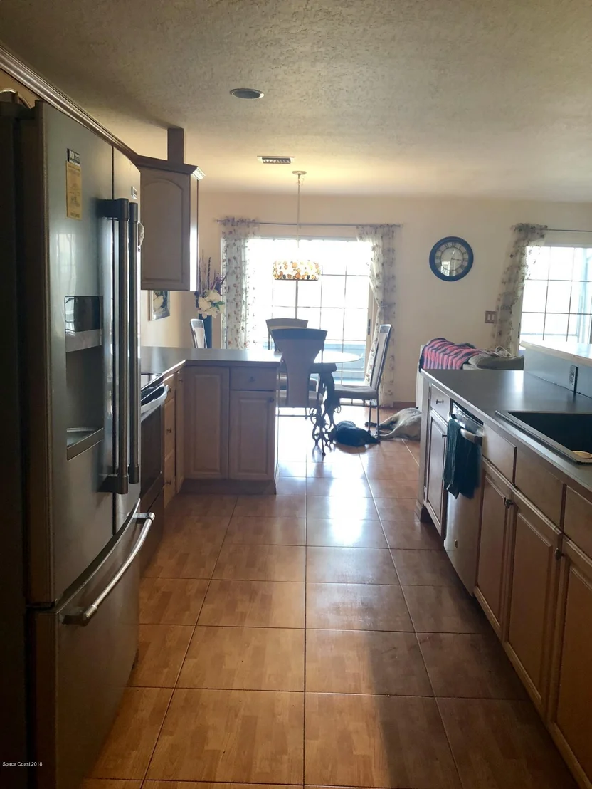 Photo of 730 Bianca Drive NE