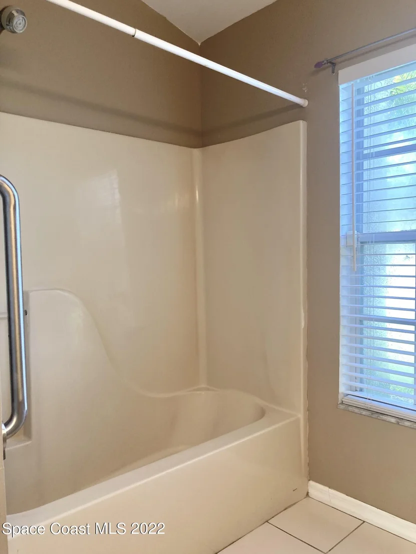 Photo of 874 Brookview Lane