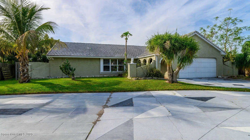 Photo of 1327 Cherry Hills Road NE