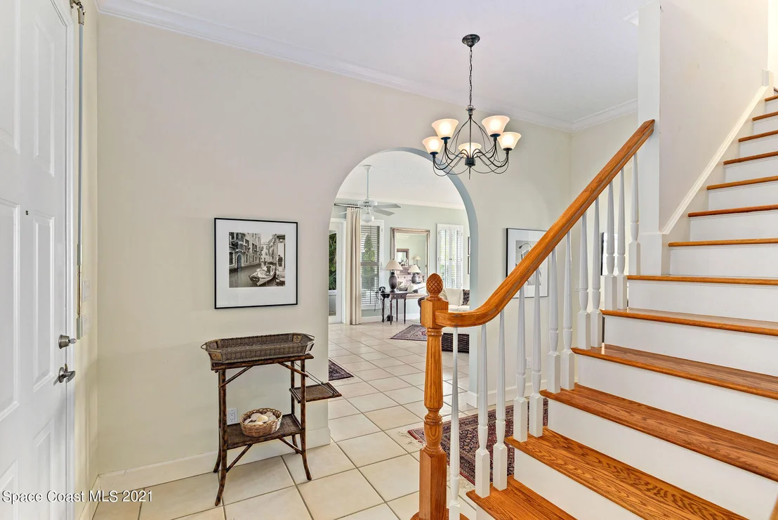 Photo of 176 Bayshore Drive
