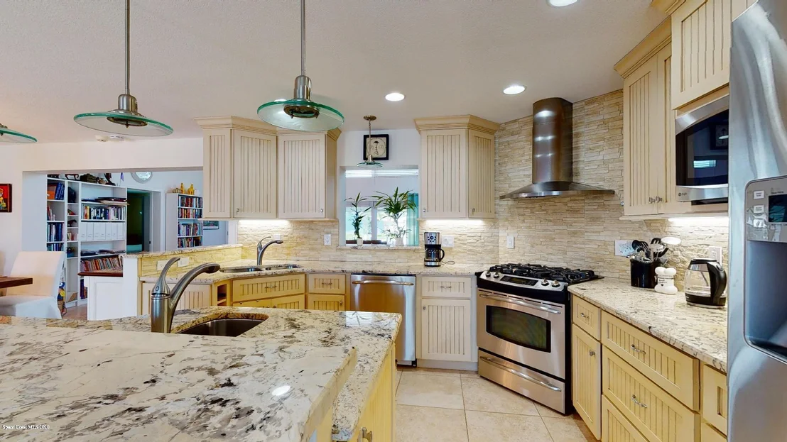 Photo of 448 Sparrow Drive