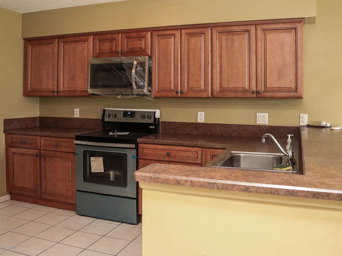 Photo of 1337 Heritage Acres Boulevard