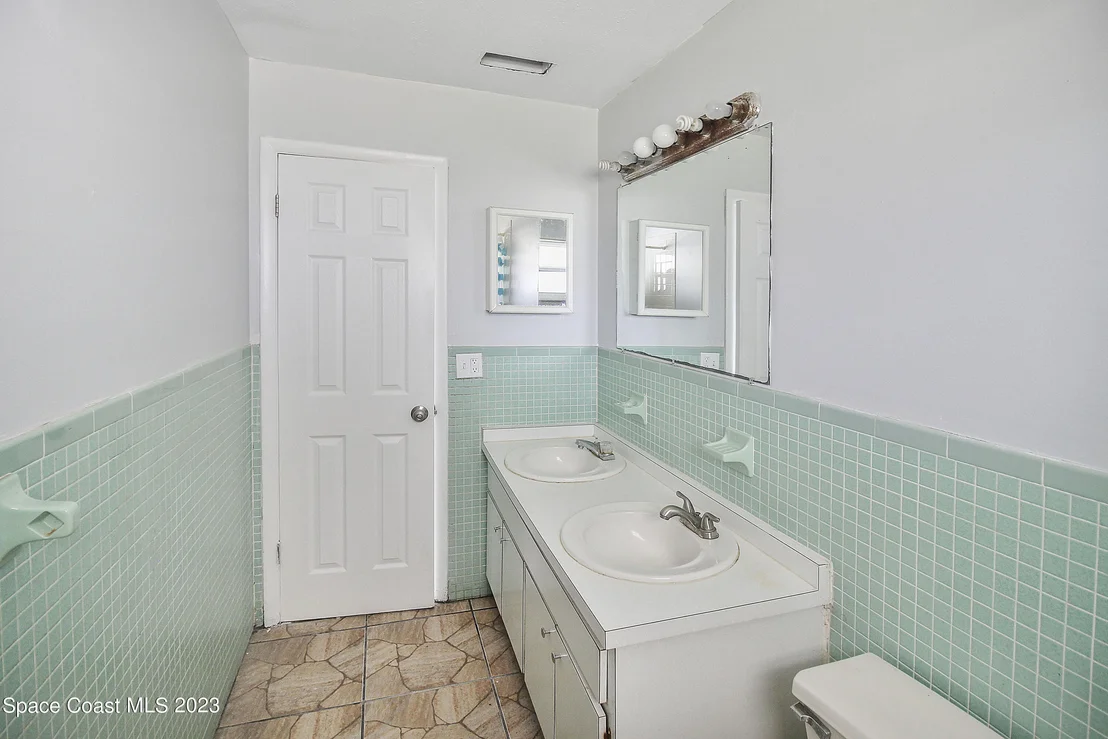 Photo of 985 Palmer Street