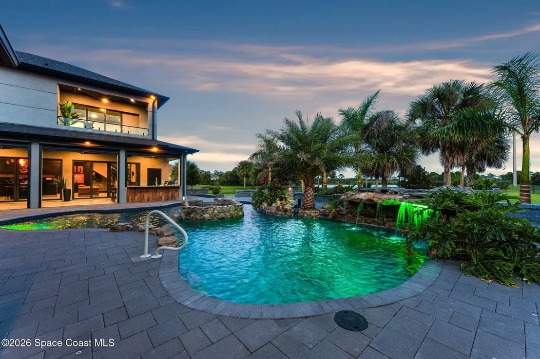 Photo of 2453 Westhorpe Drive