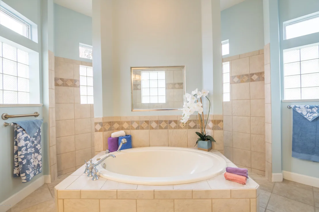 Photo of 910 Starling Way
