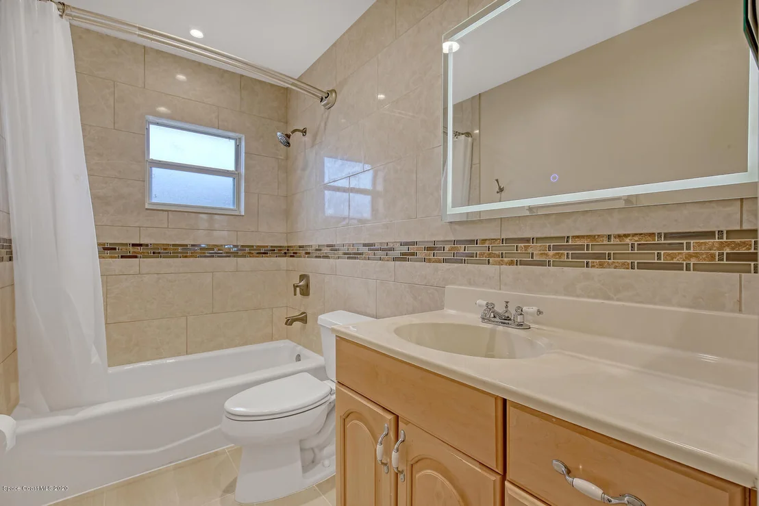 Photo of 681 Hibiscus Drive