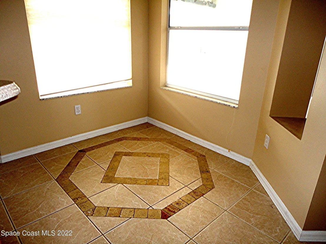 Photo of 280 Hammock Road SE