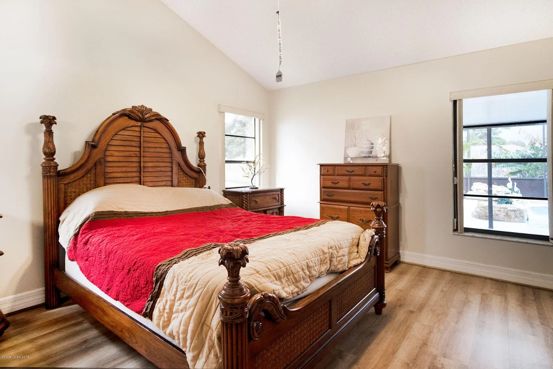 Photo of 902 Jamestown Drive