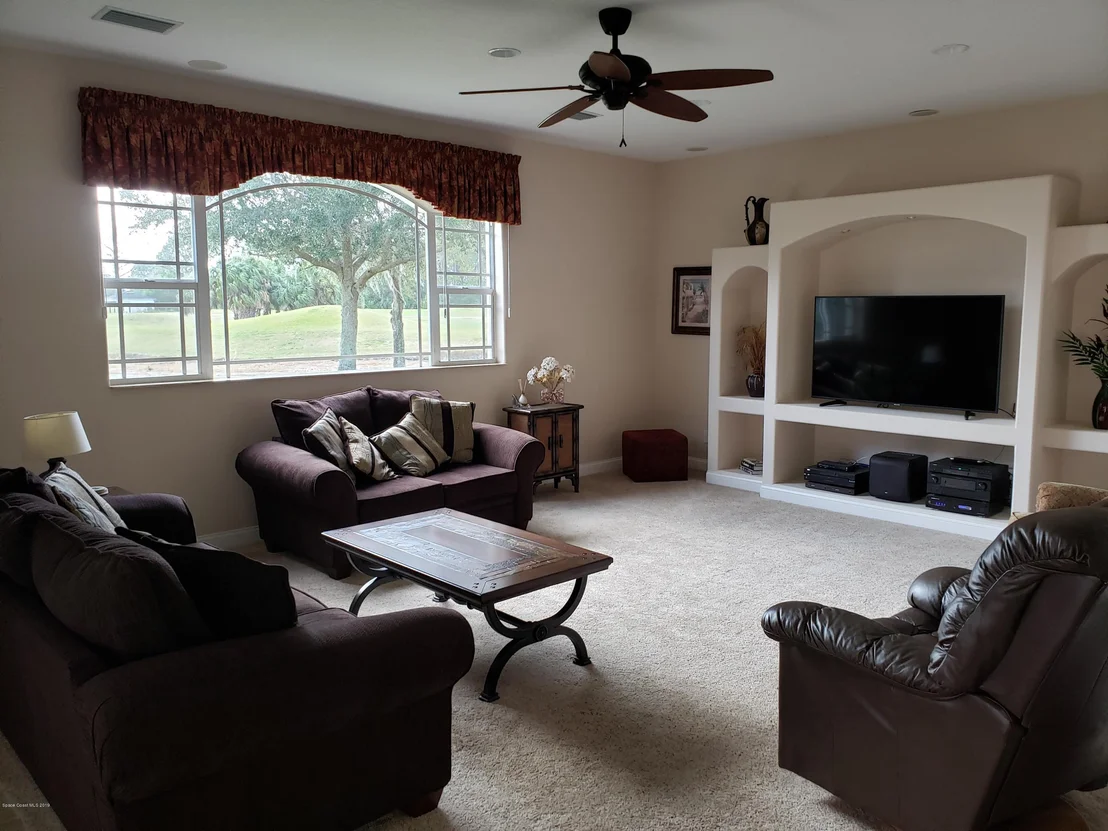 Photo of 2060 Windbrook Drive SE