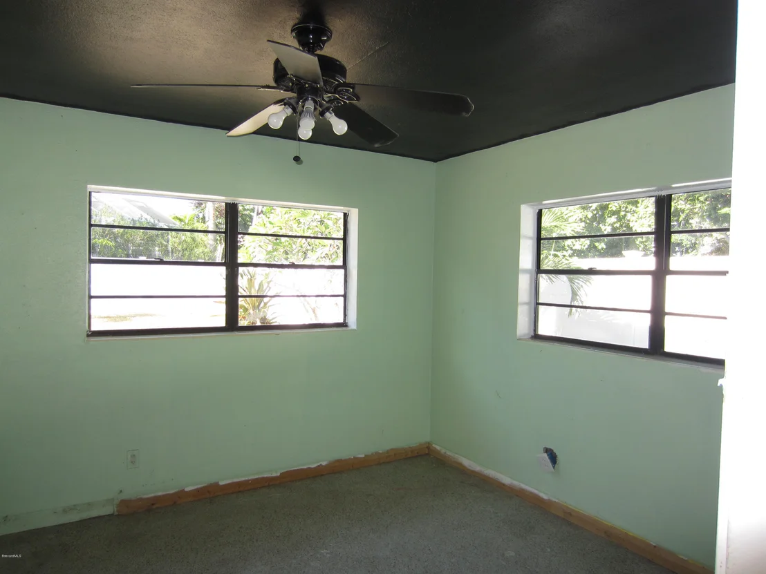 Photo of 240 Avenida De La