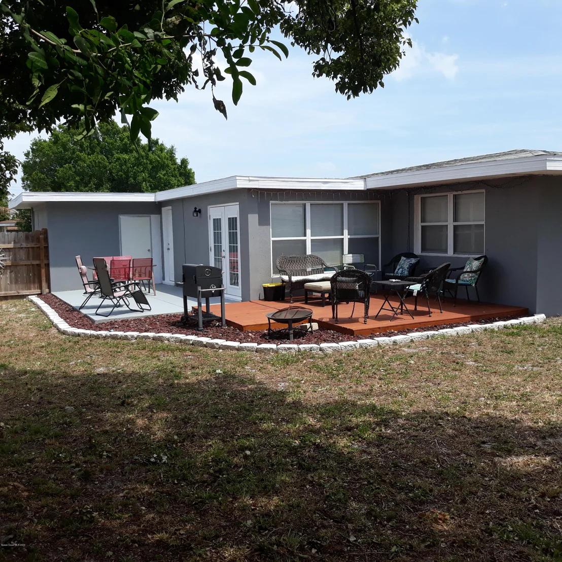Photo of 954 Darwin Lane NE