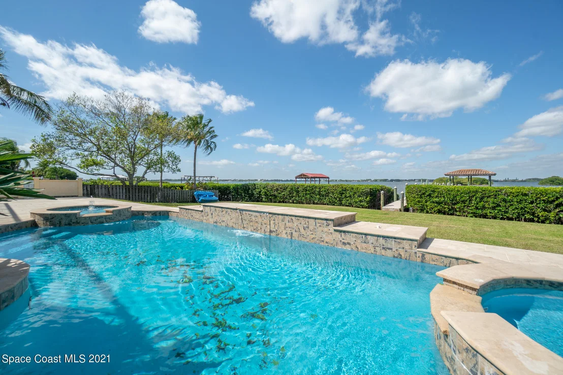 Photo of 442 Lanternback Island Drive