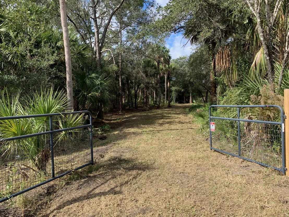 Photo of 2220 Satellite Boulevard