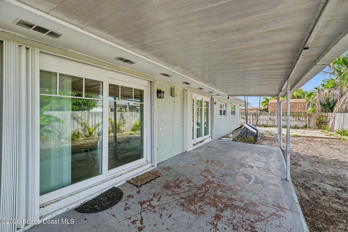 Photo of 2355 Reef Avenue
